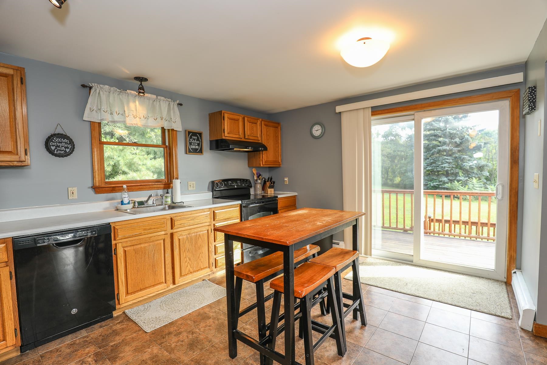 14 Orchard Path Road Weare, NH 03281 - Photo 9 of 39
