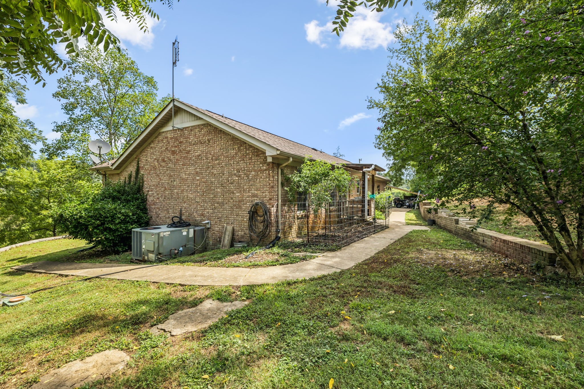 4951 Weakley Creek Road Lawrenceburg, TN 38464 - Photo 39 of 75 a view of backyard of house