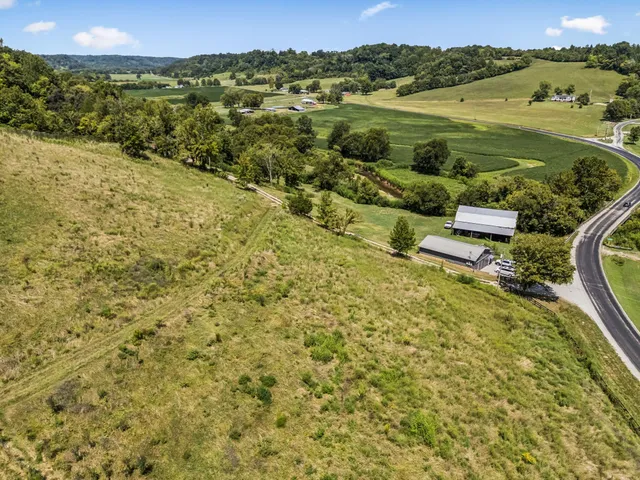 $594,900 | 4951 Weakley Creek Road, Lawrenceburg, TN 38464