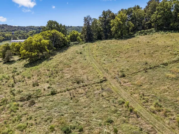 $594,900 | 4951 Weakley Creek Road, Lawrenceburg, TN 38464