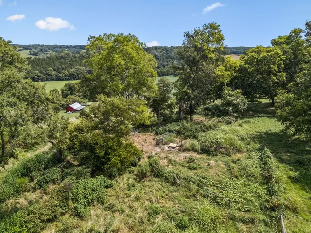 $594,900 | 4951 Weakley Creek Road, Lawrenceburg, TN 38464