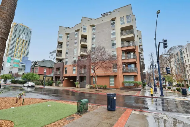 $2,500 | 1225 Island Avenue, San Diego, CA 92101