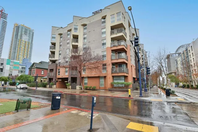 $2,500 | 1225 Island Avenue, San Diego, CA 92101