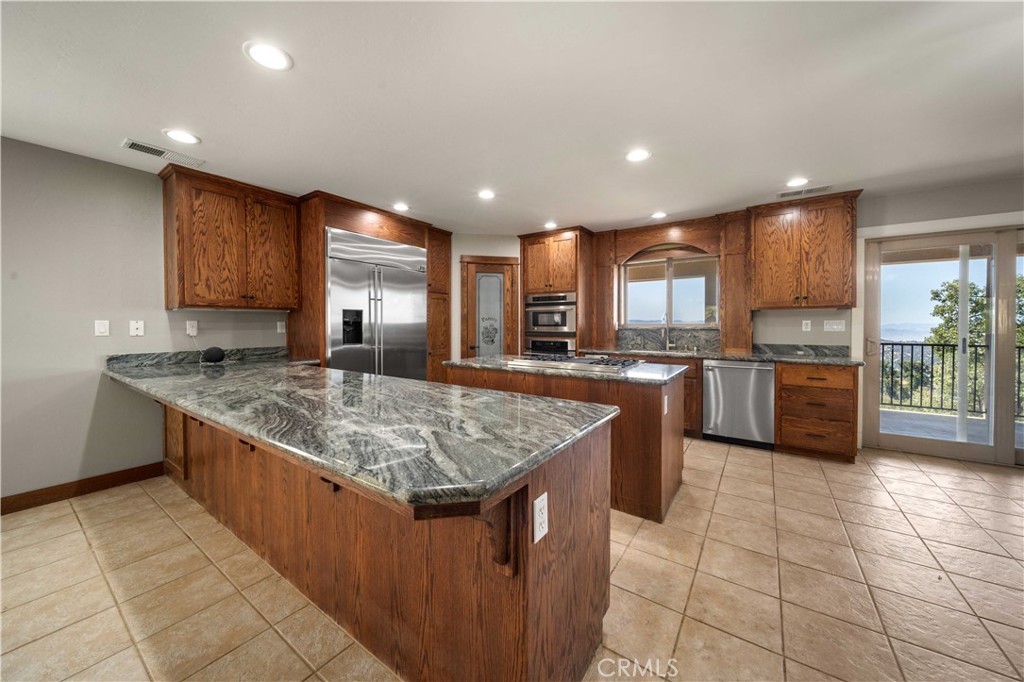 29600 Goldspike Road Tehachapi, CA 93561 - Photo 12 of 53