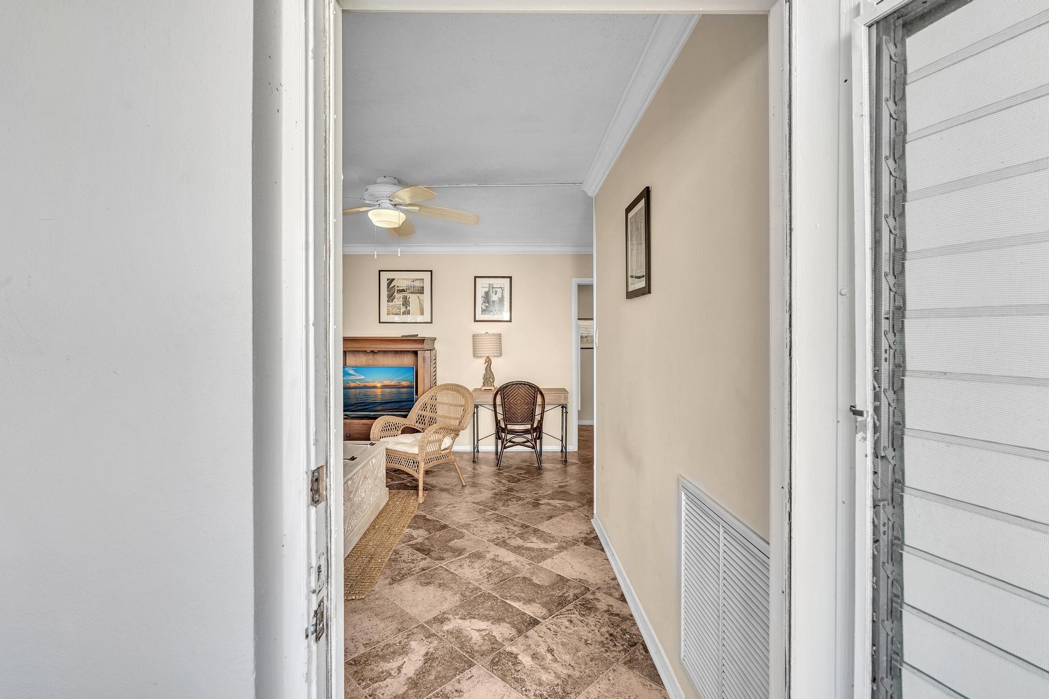 40 Southeast 13th Street, Unit A2 Boca Raton, FL 33432 - Photo 6 of 43 FPP00026
