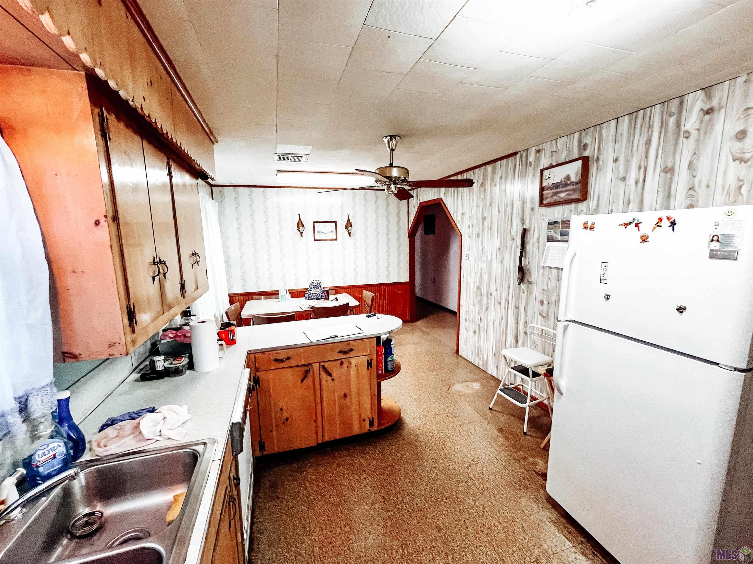 252 Danos Street Raceland, LA 70394 - Photo 5 of 16