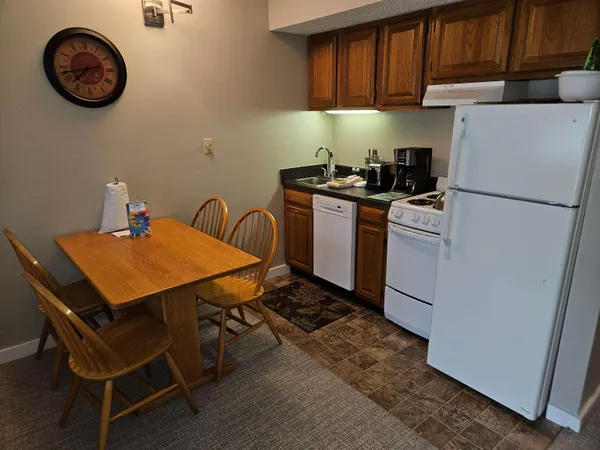 $218,000 | 36 Lodge Road, Unit D115, Lincoln, NH 03251