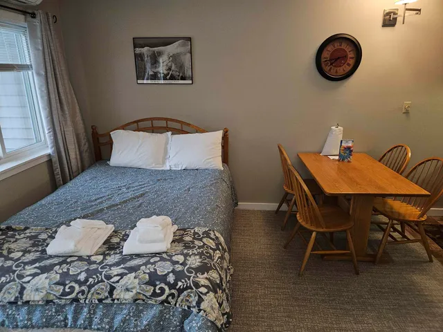 $219,000 | 36 Lodge Road, Unit D115, Lincoln, NH 03251