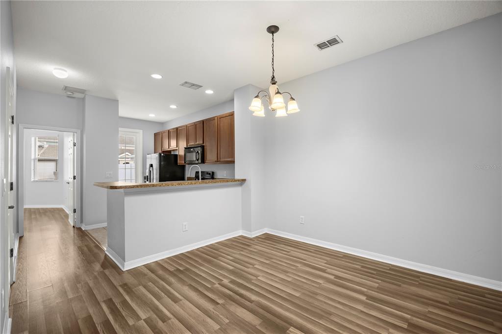 11757 Fitzgerald Butler Road Orlando, FL 32836 - Photo 9 of 37 Gallery Image 9