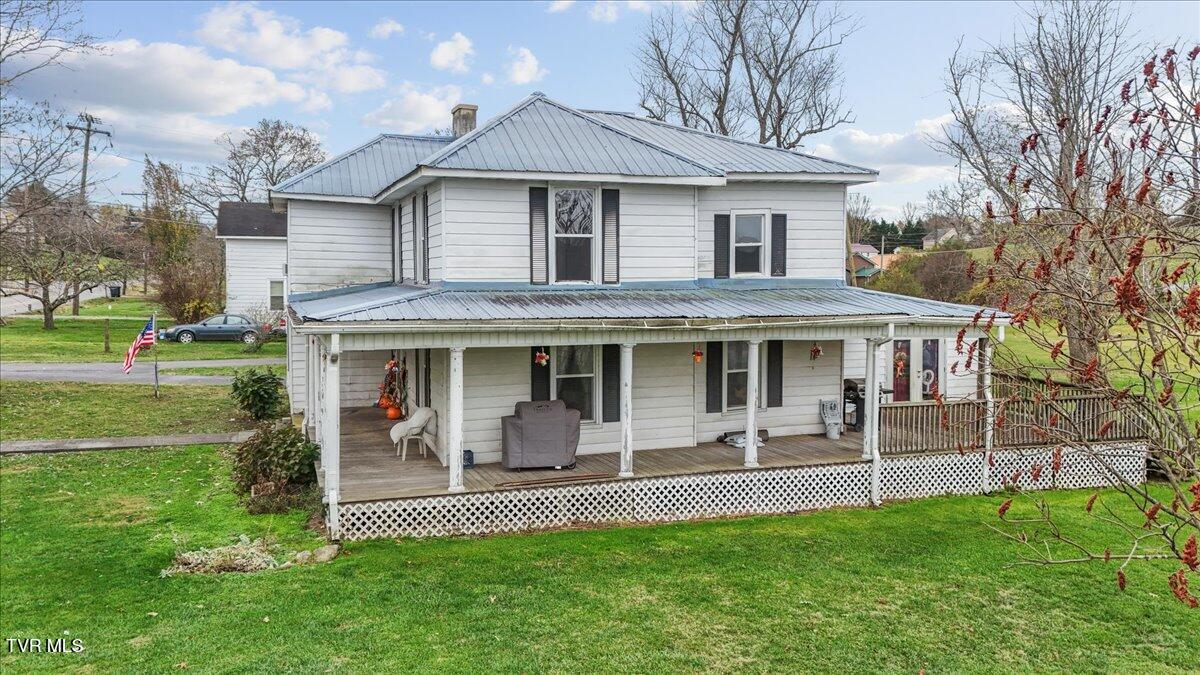 104 Maple Street Glade Spring, VA 24340 - Photo 36 of 42 45-DJI_20241121115819_0834_D