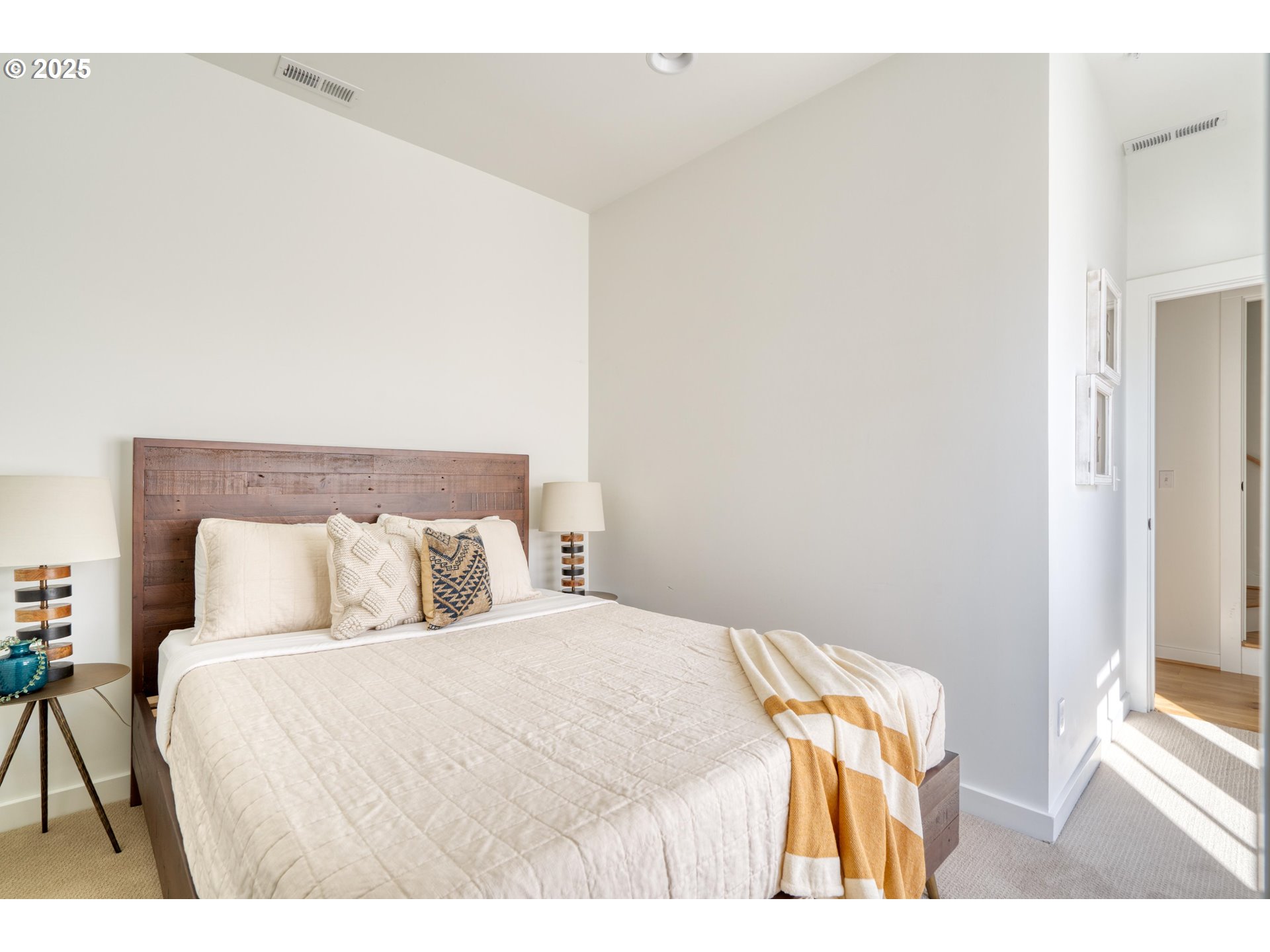 512 Northeast 56th Avenue Portland, OR 97213 - Photo 14 of 32