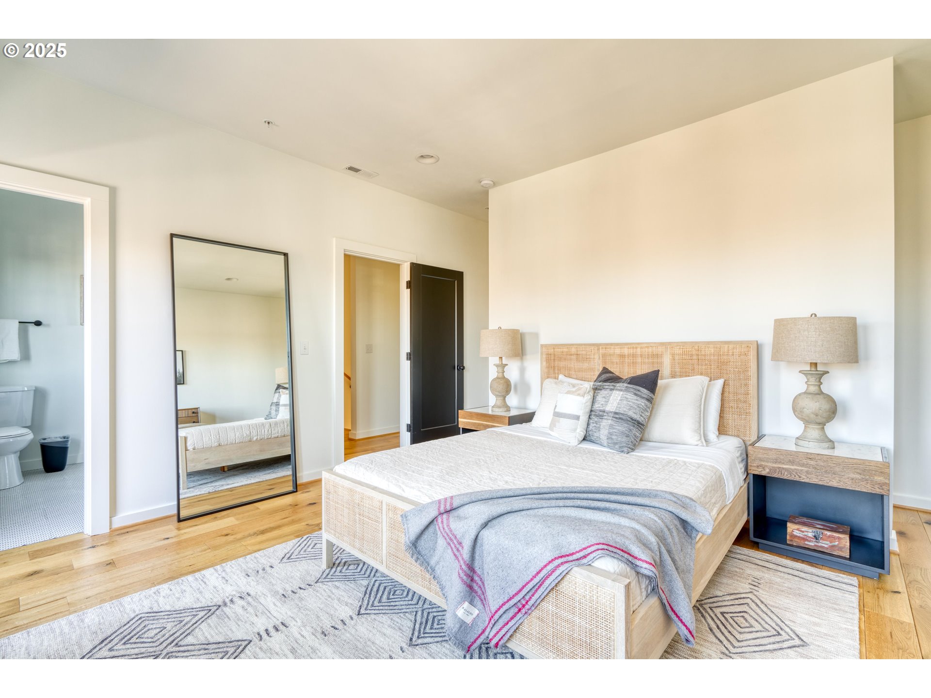 512 Northeast 56th Avenue Portland, OR 97213 - Photo 19 of 32