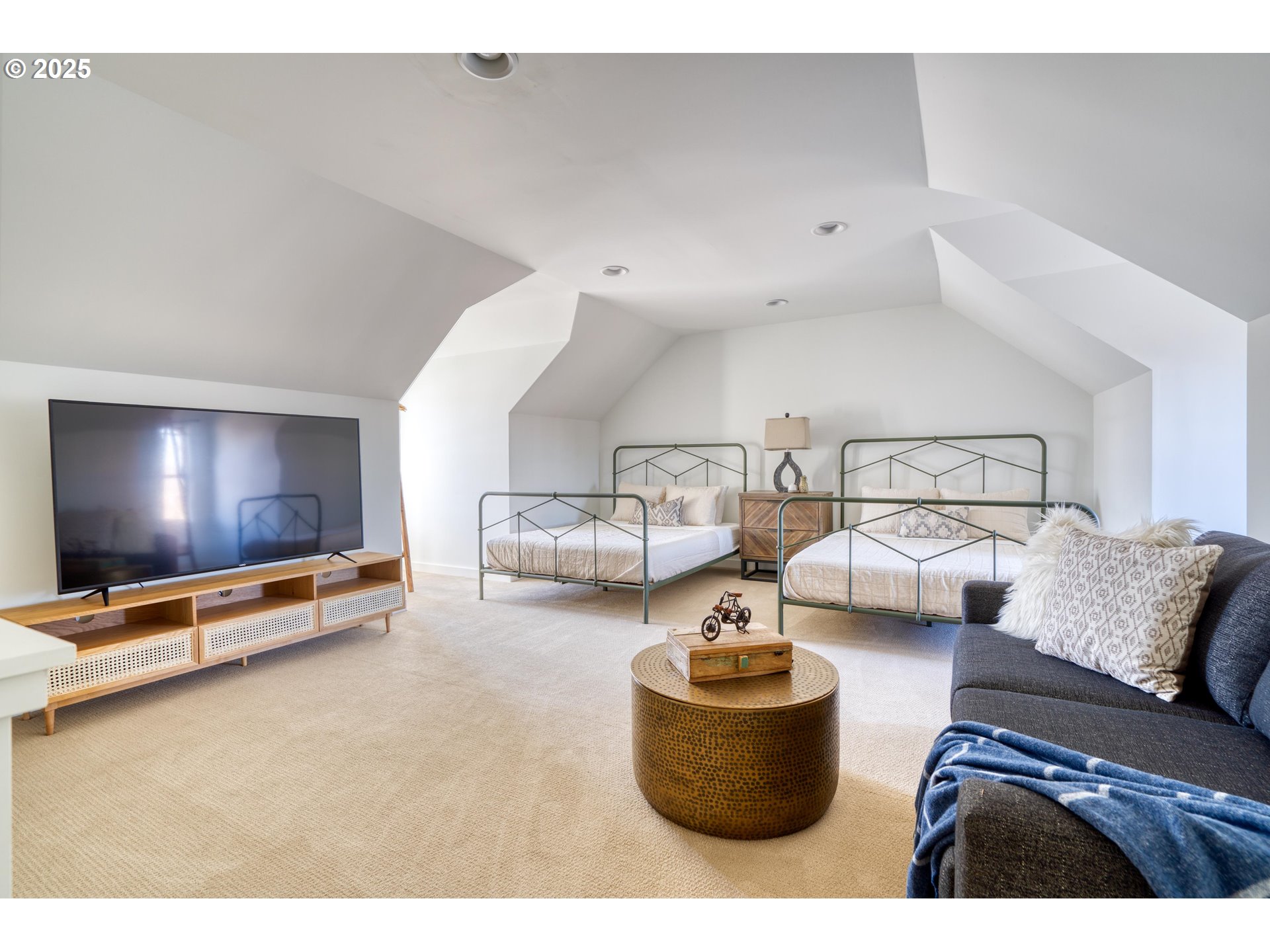 512 Northeast 56th Avenue Portland, OR 97213 - Photo 25 of 32