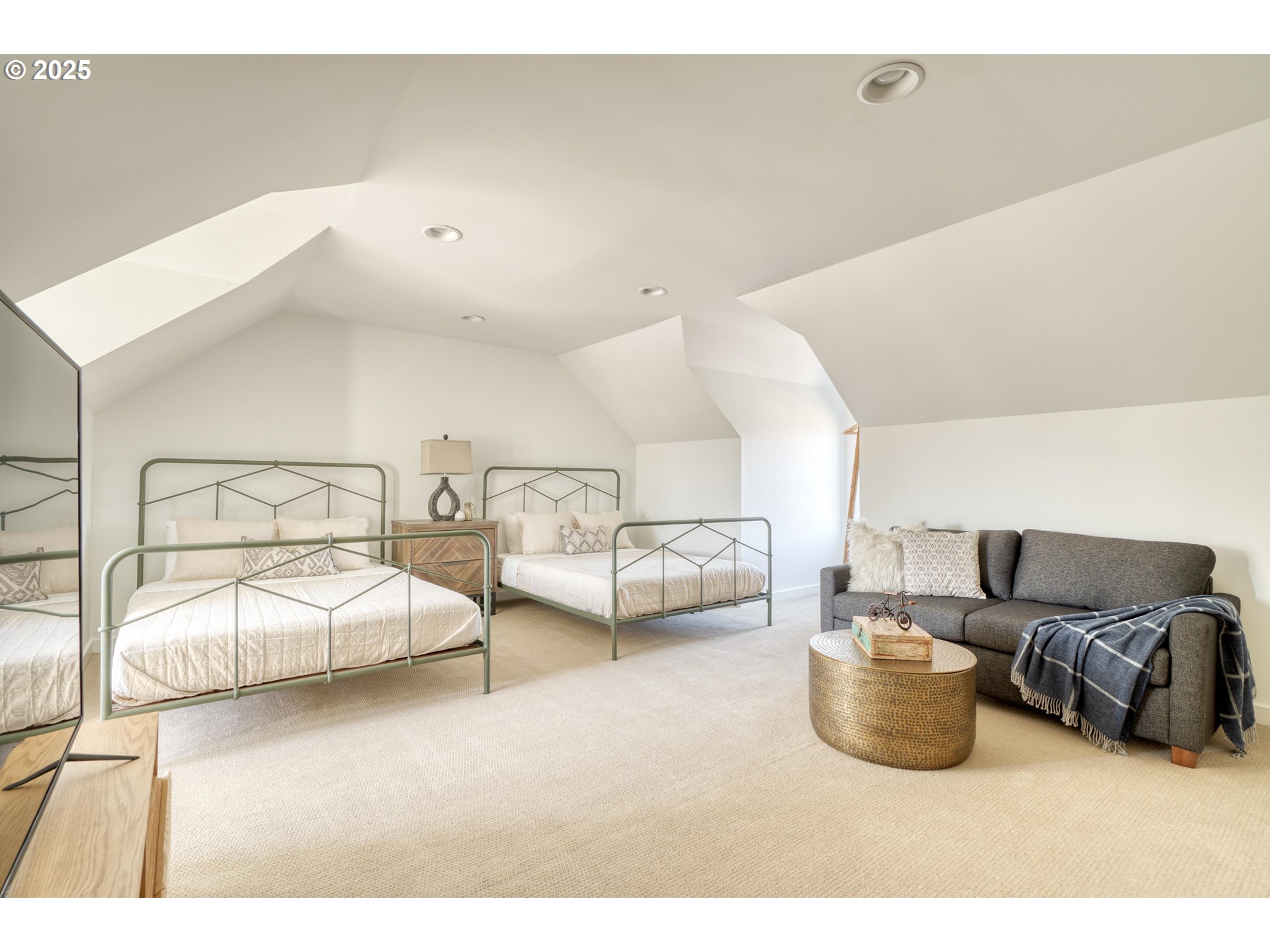 512 Northeast 56th Avenue Portland, OR 97213 - Photo 26 of 32