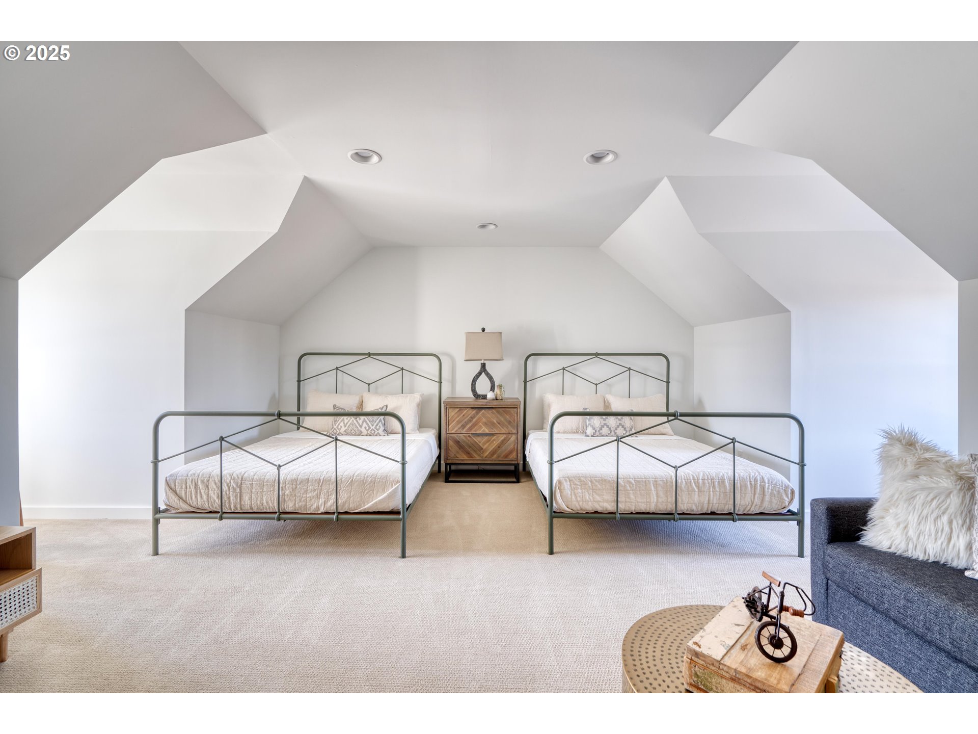 512 Northeast 56th Avenue Portland, OR 97213 - Photo 27 of 32