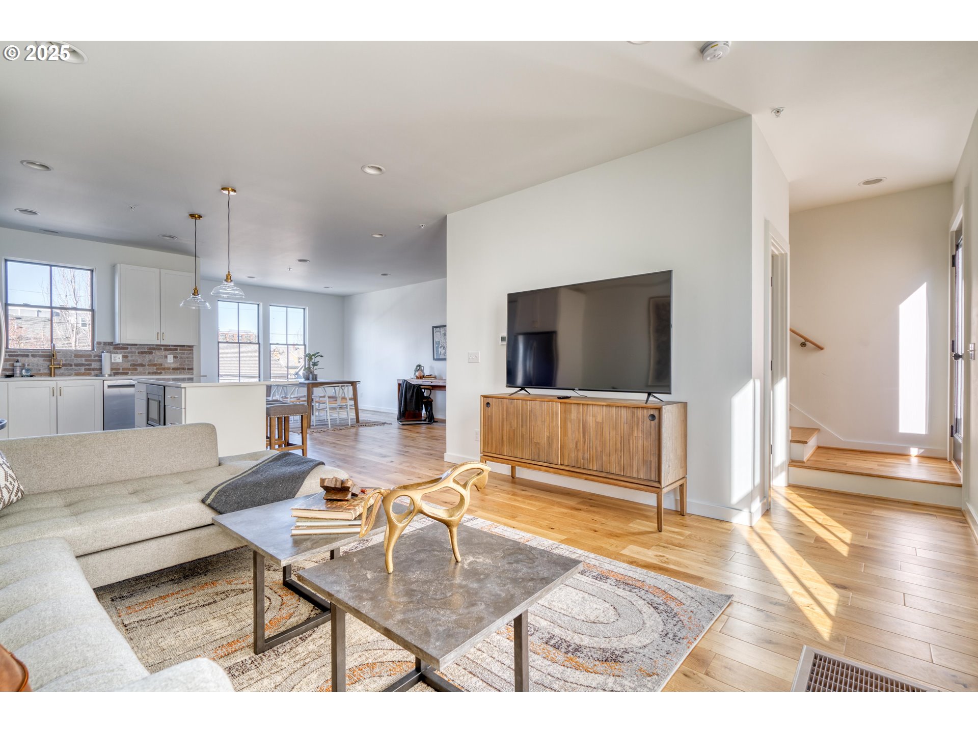 512 Northeast 56th Avenue Portland, OR 97213 - Photo 8 of 32