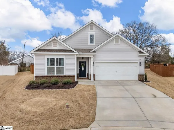 $358,000 | 421 Linfield Court, Duncan, SC 29334