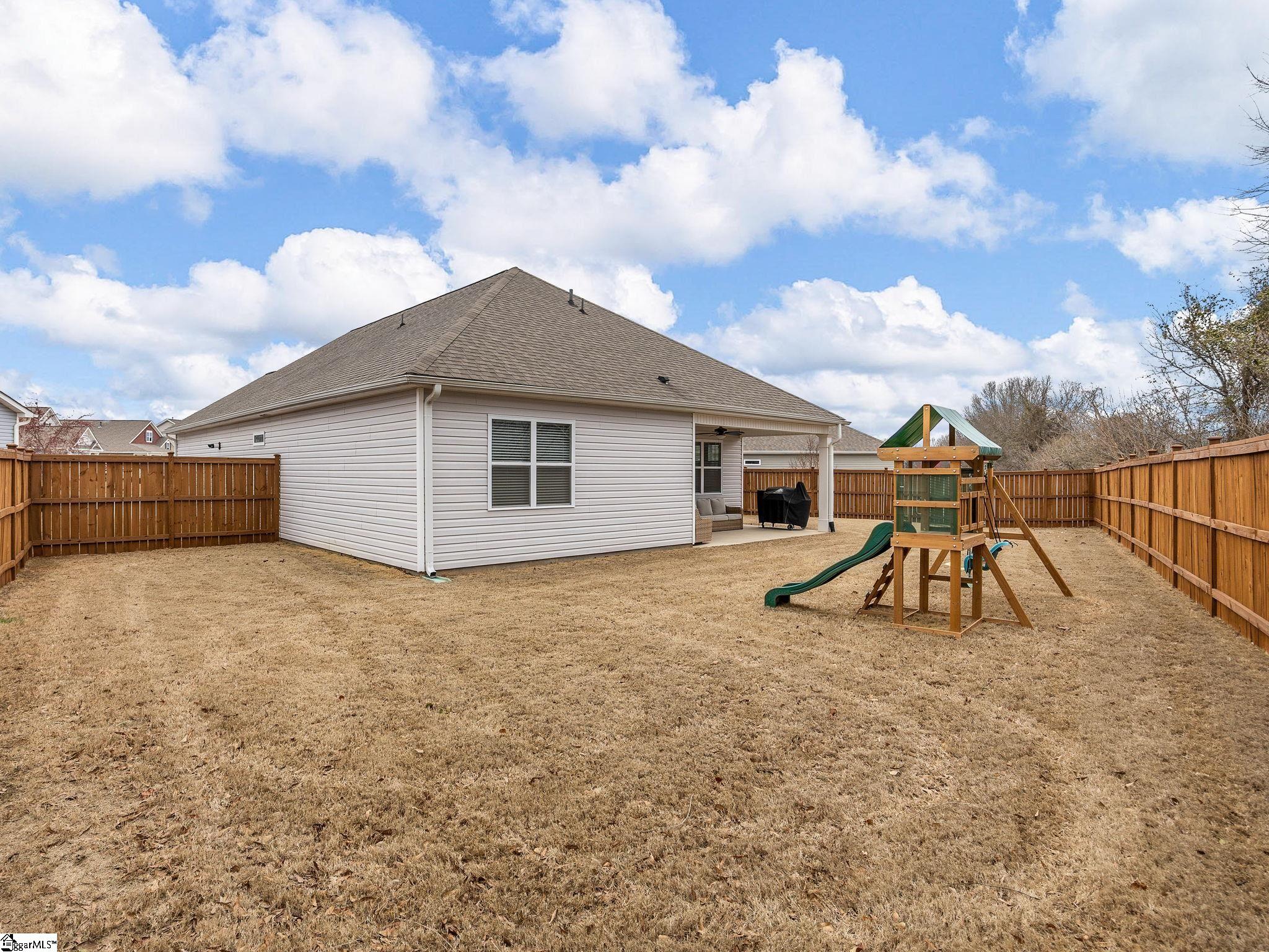 421 Linfield Court Duncan, SC 29334 - Photo 34 of 38
