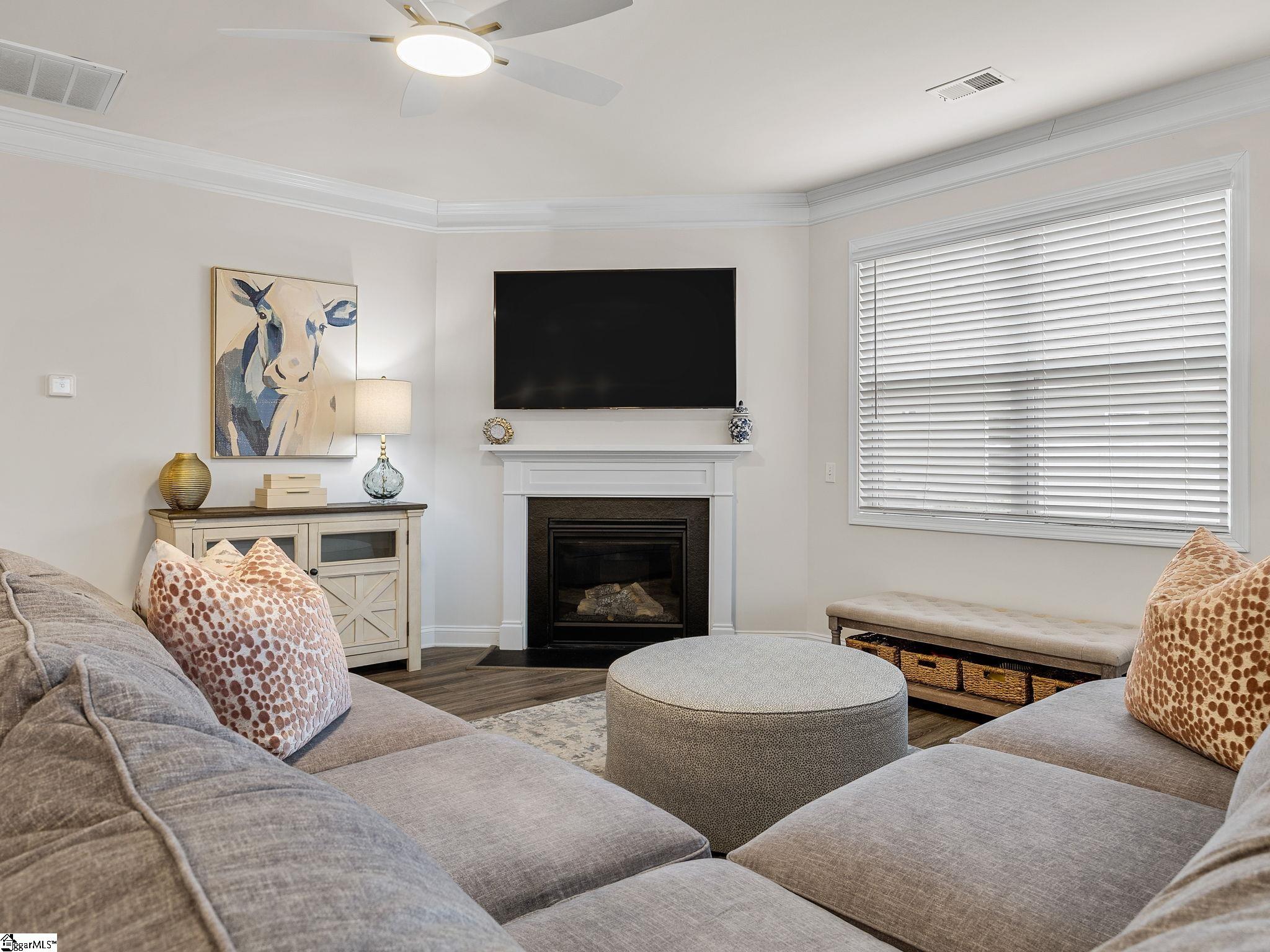 421 Linfield Court Duncan, SC 29334 - Photo 8 of 38