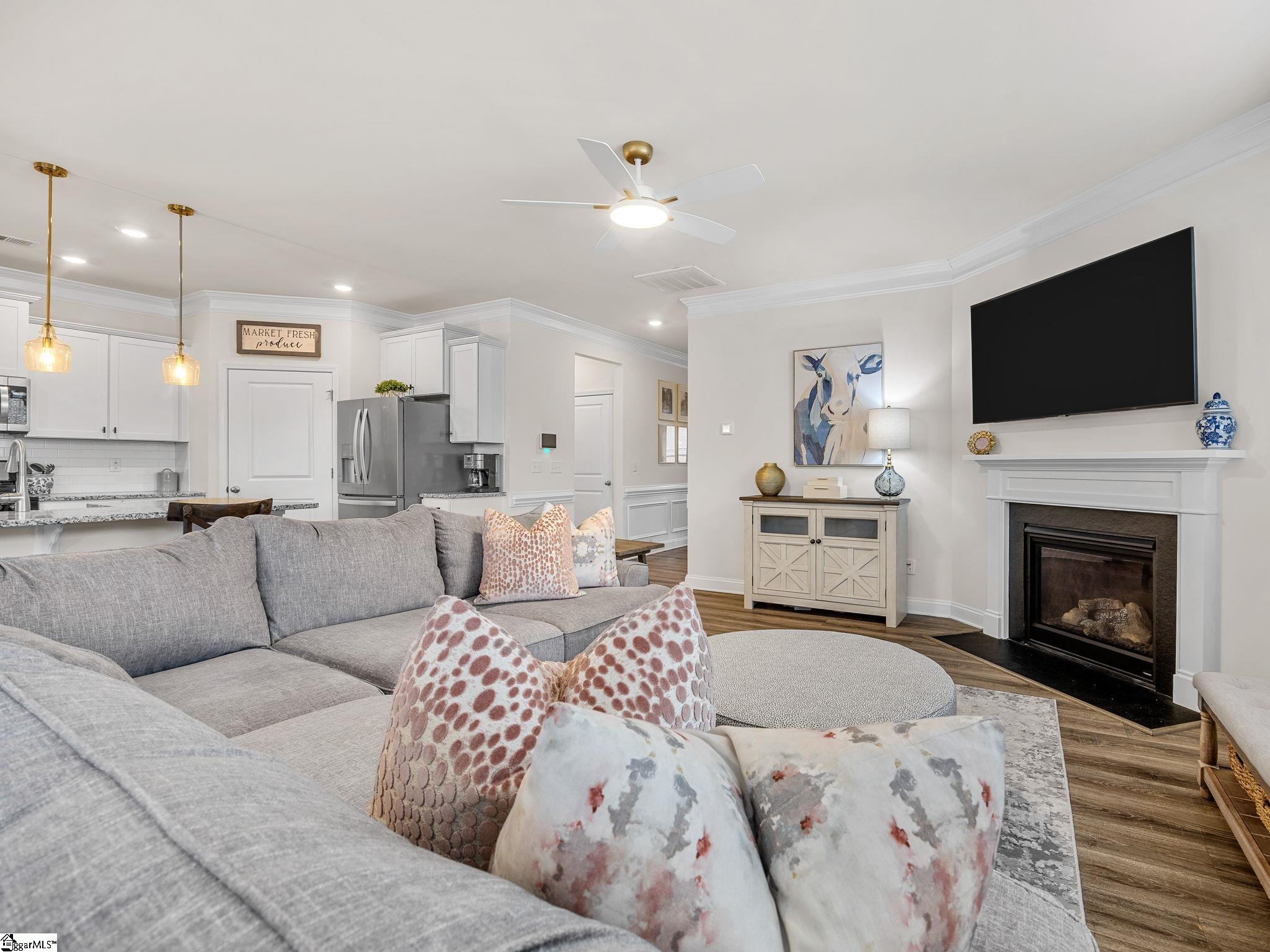 421 Linfield Court Duncan, SC 29334 - Photo 9 of 38