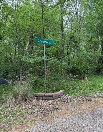 $39,500 | 11 Choctaw Drive, Carbondale, IL 62901