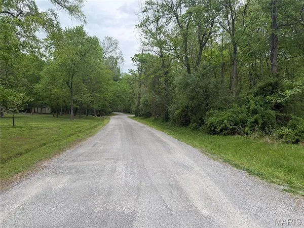 $39,500 | 11 Choctaw Drive, Carbondale, IL 62901