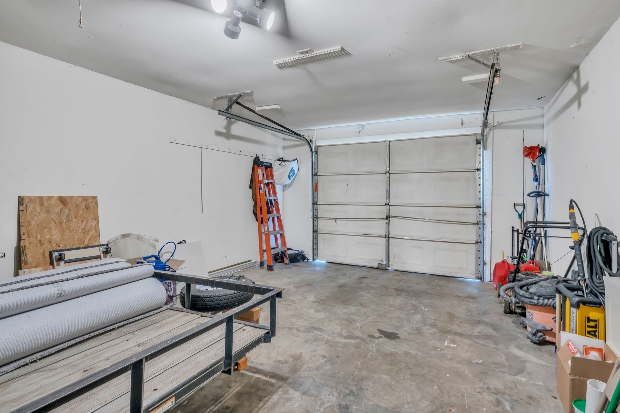 224 Warrior Road Madison, TN 37115 - Photo 24 of 27 a view of a room with gym equipment