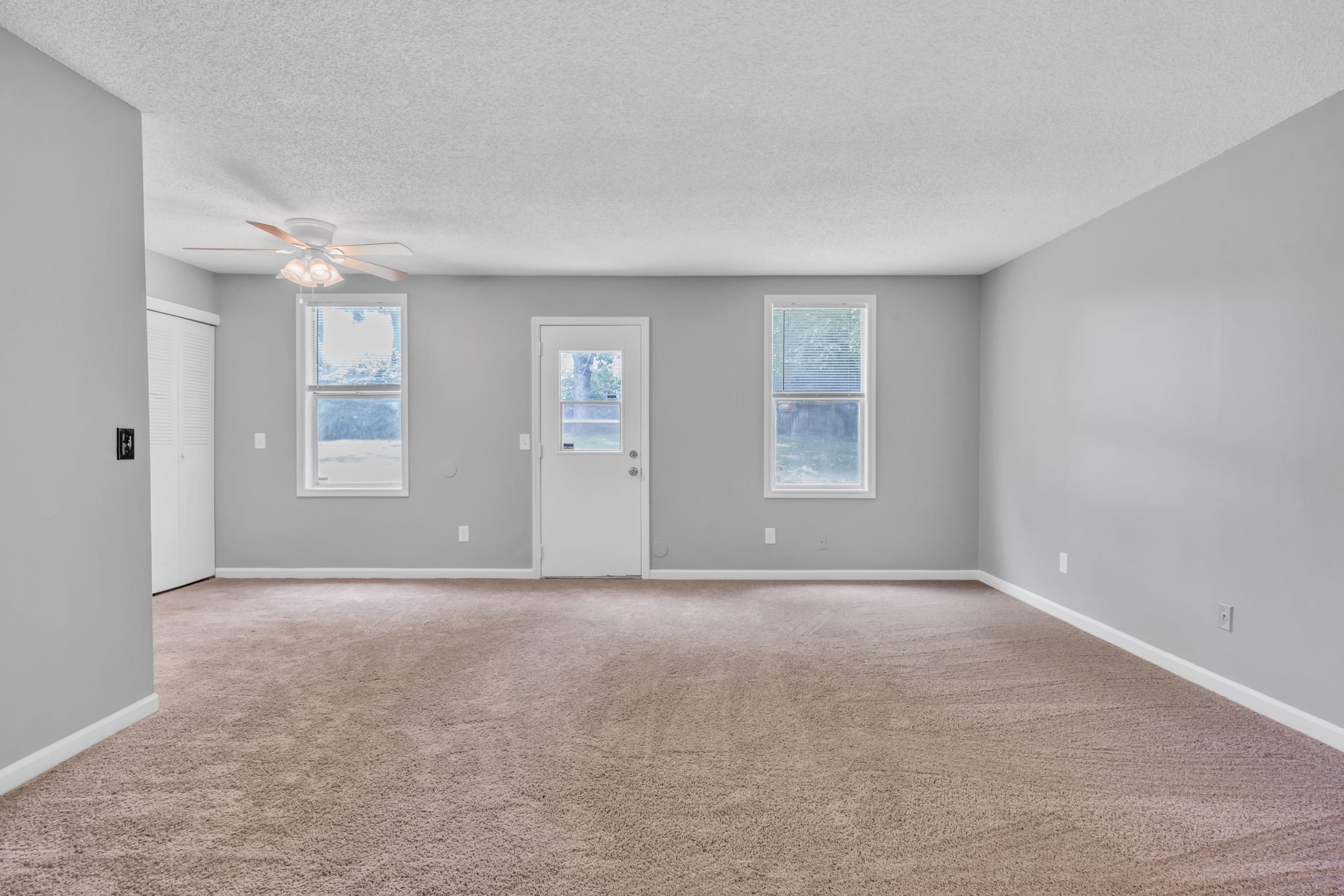 224 Warrior Road Madison, TN 37115 - Photo 4 of 27 a view of an empty room with a window
