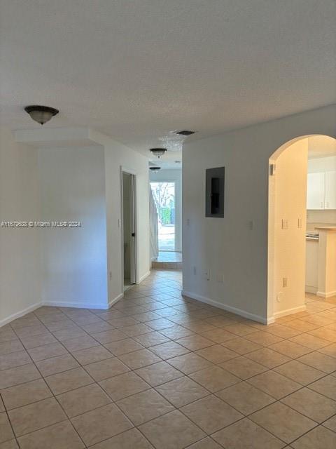Three Lakes Miami, FL 33186 - Photo 17 of 34 an empty room with windows