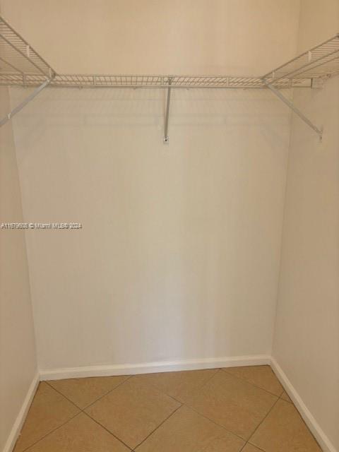 Three Lakes Miami, FL 33186 - Photo 21 of 34 a view of a room