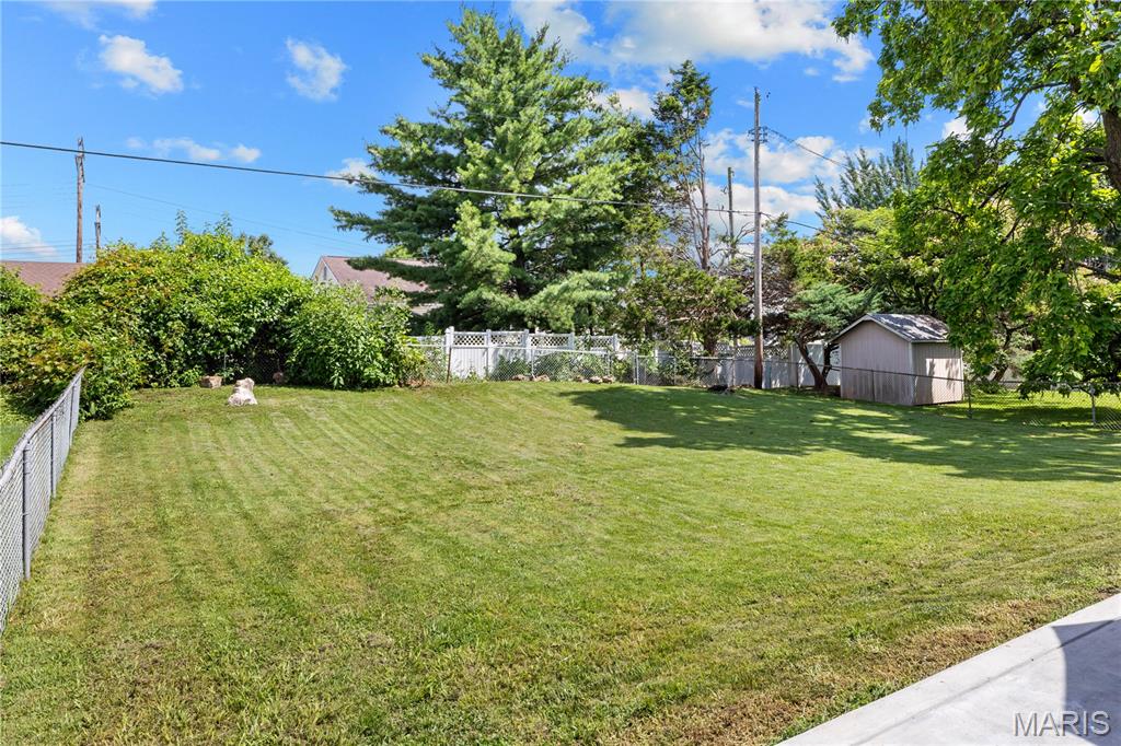 11124 Patsy Drive Green Park, MO 63123 - Photo 9 of 28 Gallery Image 9