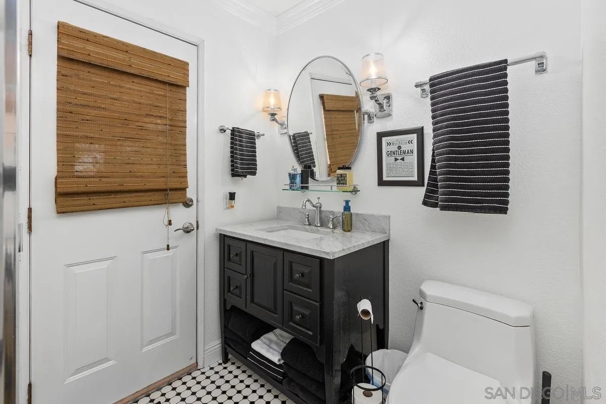 11651 Shadowglen Road El Cajon, CA 92020 - Photo 21 of 48