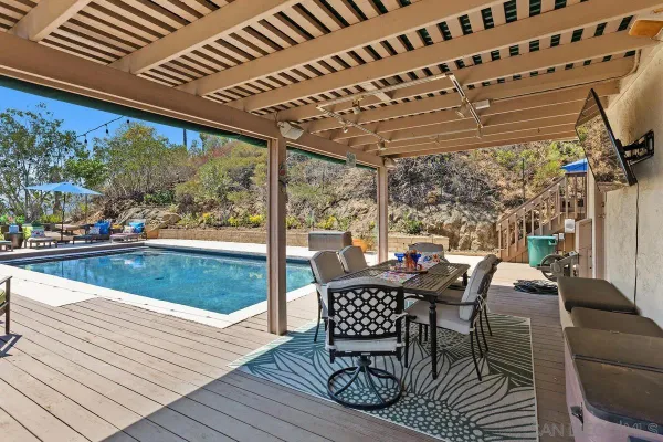 a outdoor view with a sitting space