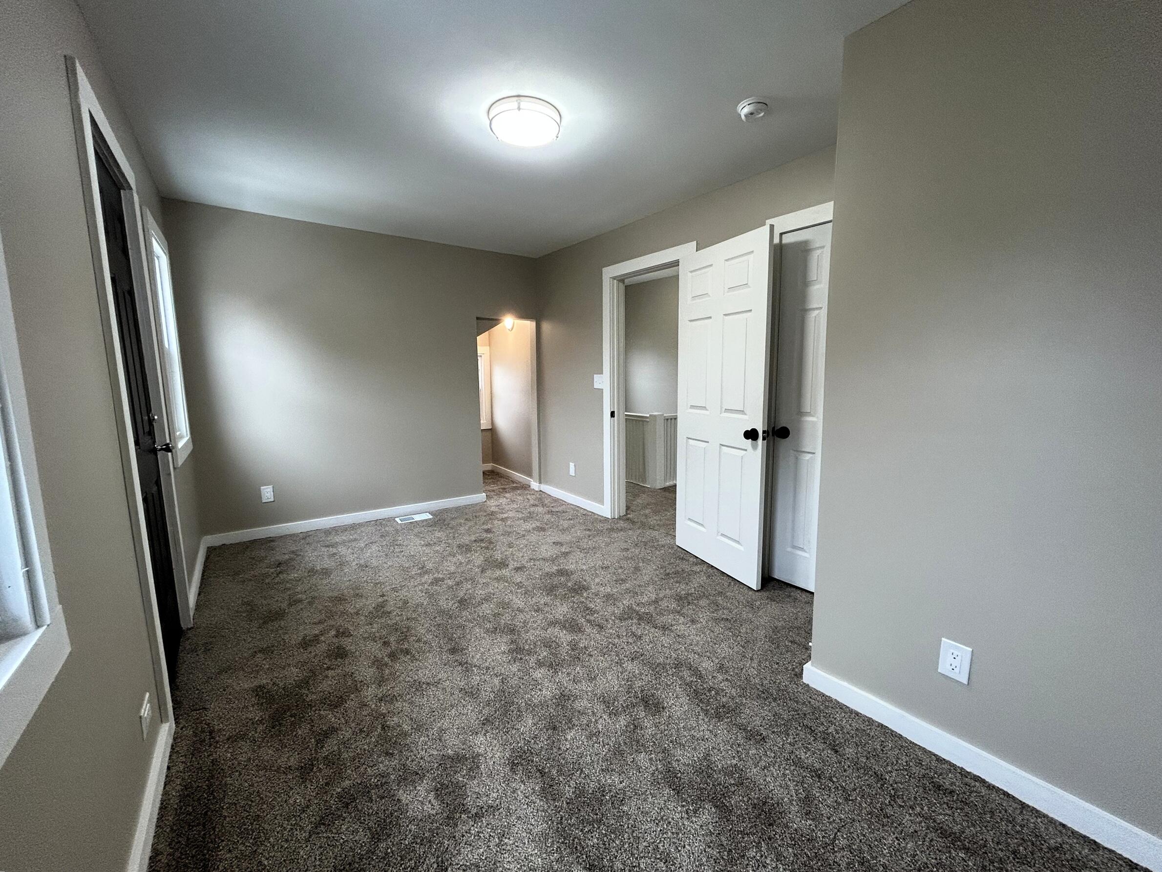 4462 North 27th Street Milwaukee, WI 53209 - Photo 17 of 21 Bed 3 2