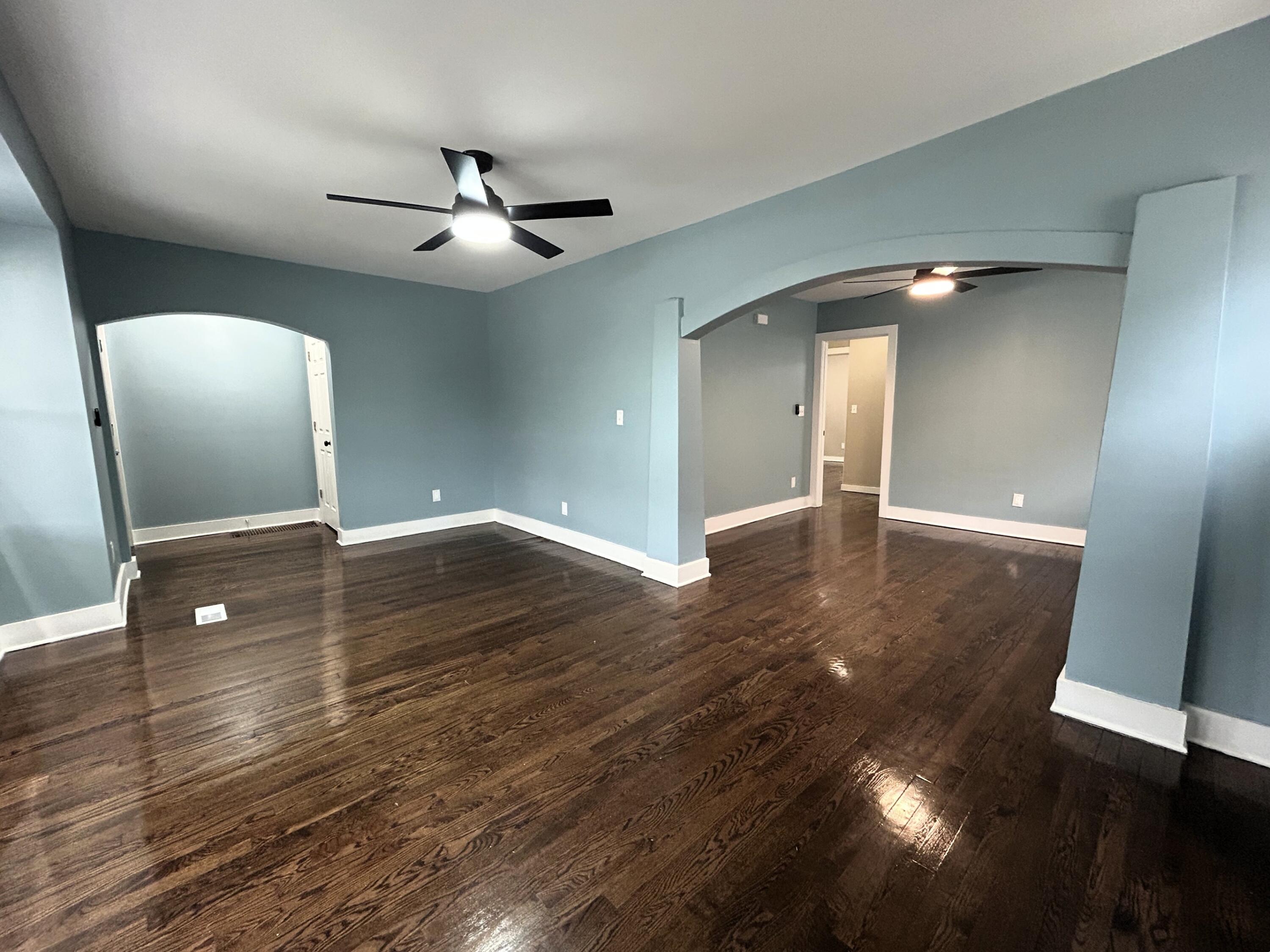 4462 North 27th Street Milwaukee, WI 53209 - Photo 6 of 21 Living 4