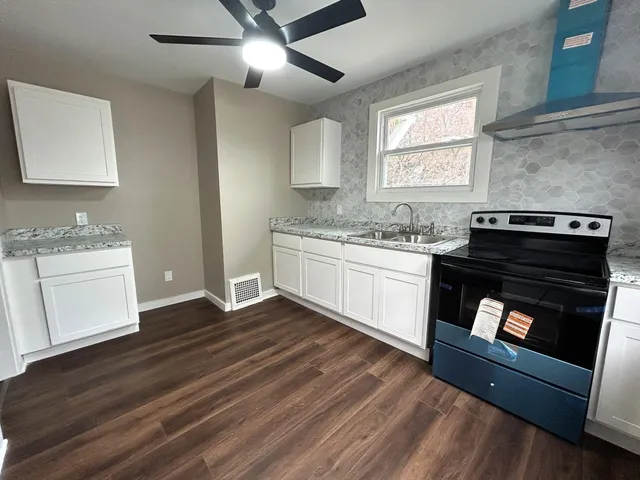 $190,000 | 4462 North 27th Street, Milwaukee, WI 53209