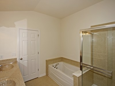2932 Church Road, Unit 606 Aurora, IL 60502 - Photo 12 of 16