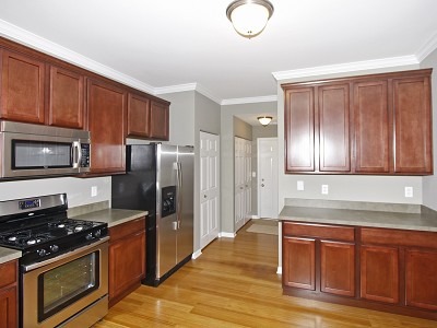 2932 Church Road, Unit 606 Aurora, IL 60502 - Photo 6 of 16