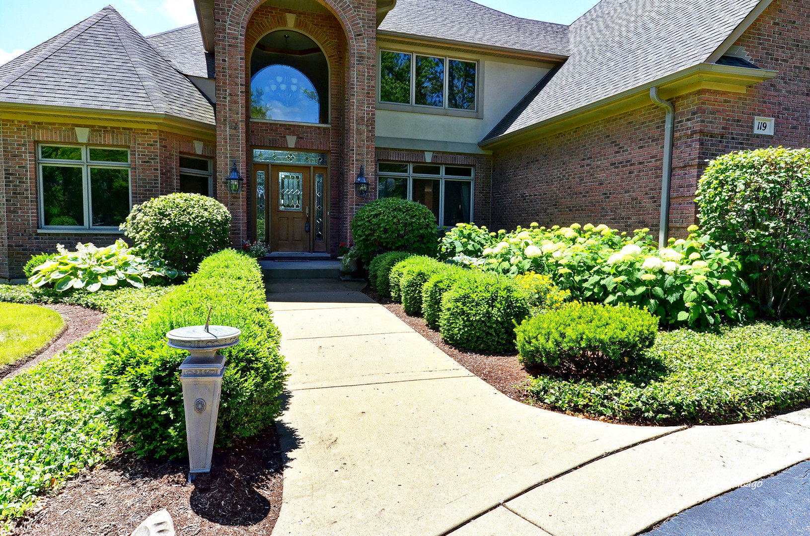 119 Florence Road Inverness, IL 60010 - Photo 3 of 57