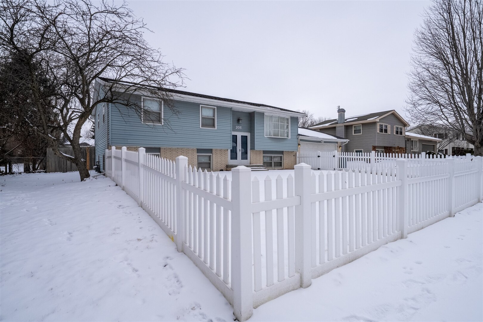 205 Edwards Drive Normal, IL 61761 - Photo 3 of 30