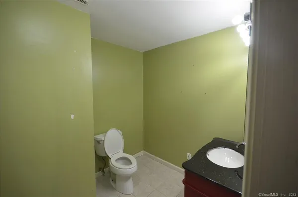 $3,500 | 147 Freeman Avenue, Stratford, CT 06614