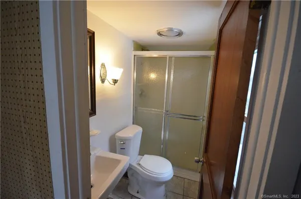 $3,500 | 147 Freeman Avenue, Stratford, CT 06614