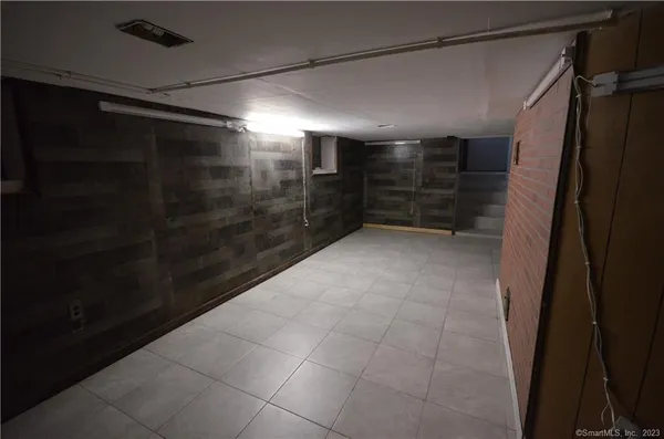 $3,500 | 147 Freeman Avenue, Stratford, CT 06614