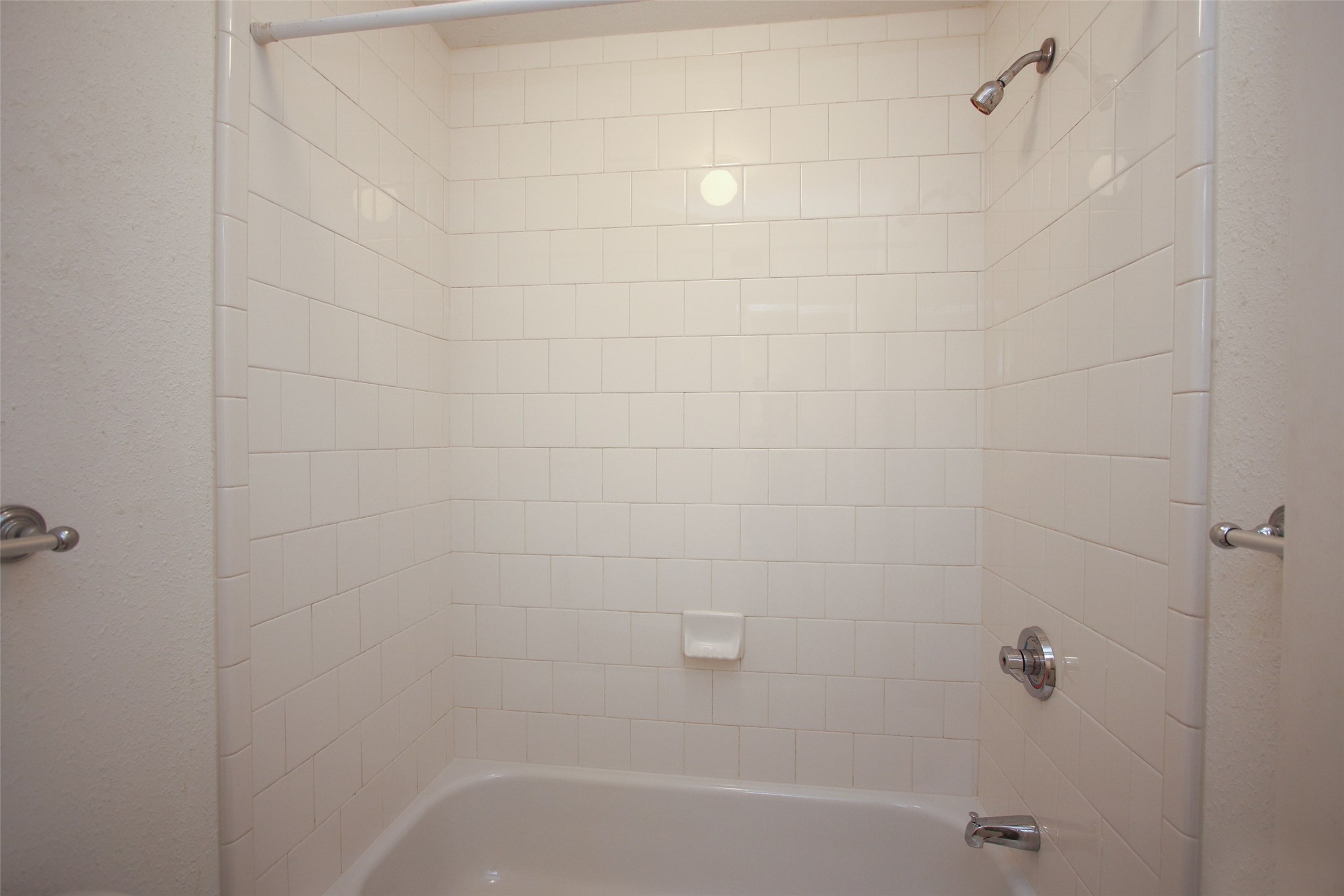 2052 Branard Street, Unit 4 Houston, TX 77098 - Photo 9 of 12