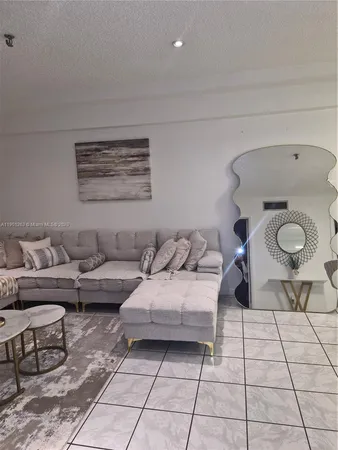 $4,000 | 201 180th Drive, Unit 411, Sunny Isles Beach, FL 33160