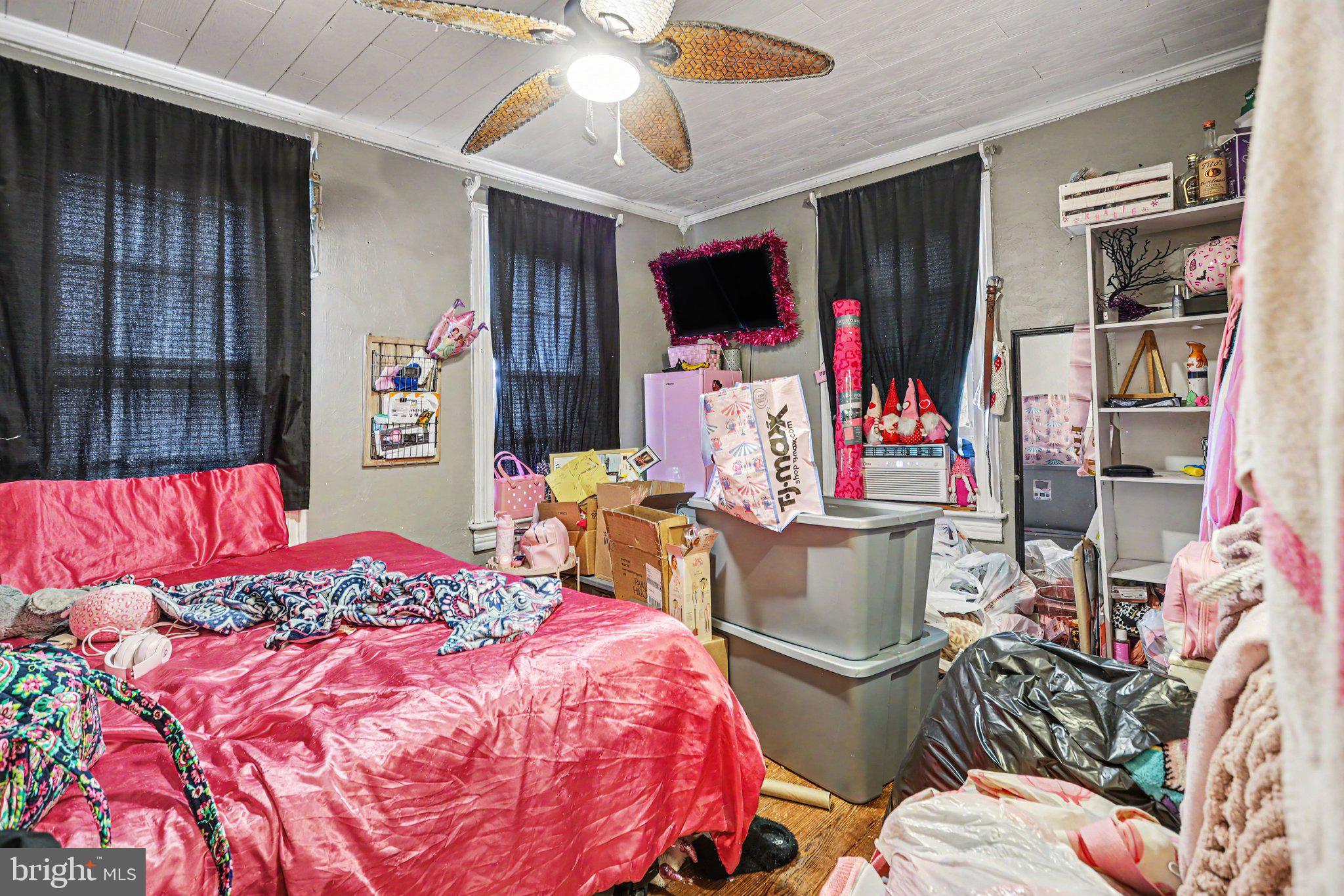 61 Mayfield Street Dover, PA 17315 - Photo 20 of 26 Cluttered space with vibrant decor.