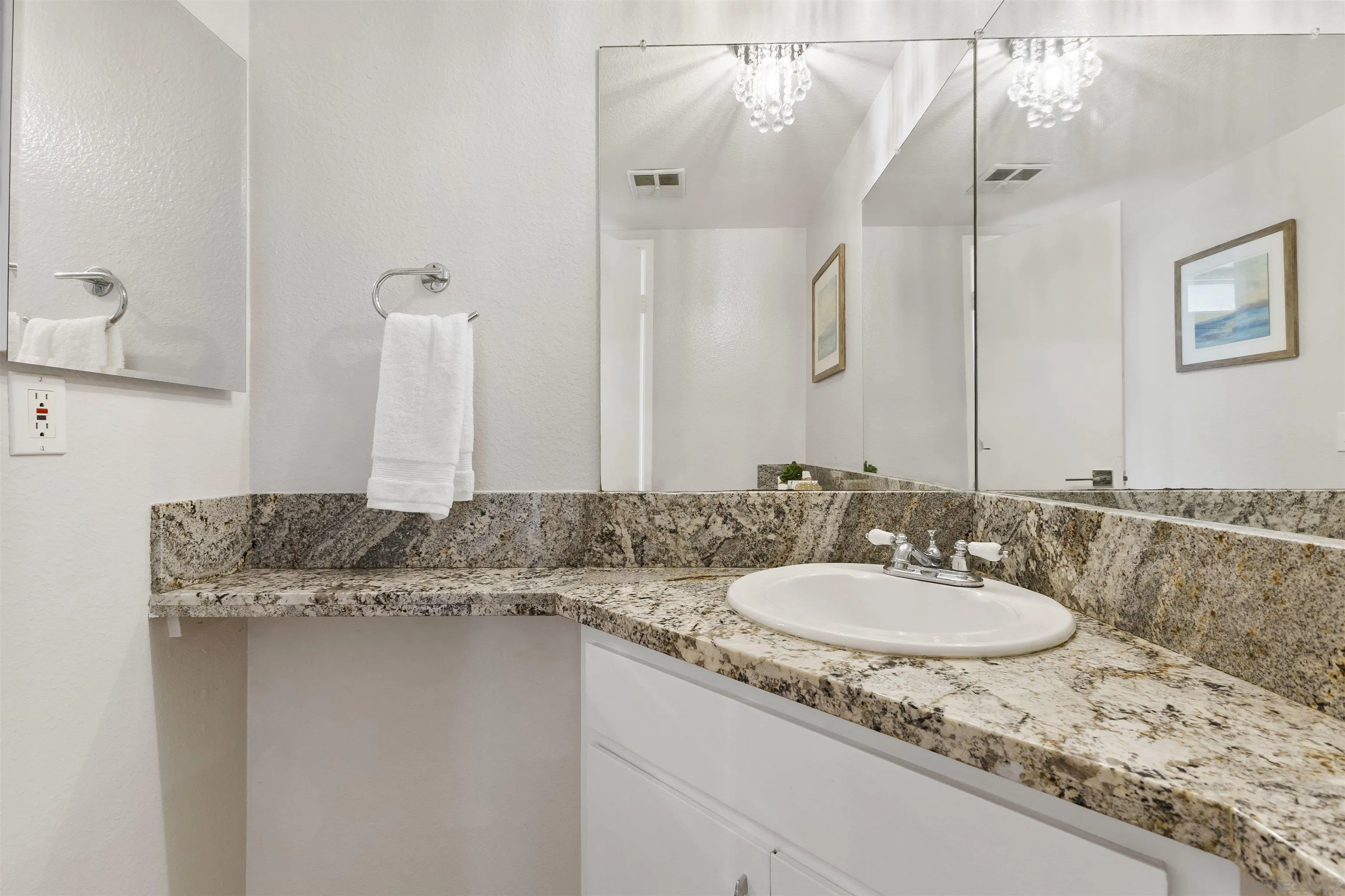 8834 Capcano Road San Diego, CA 92126 - Photo 31 of 55 Gallery Image 31