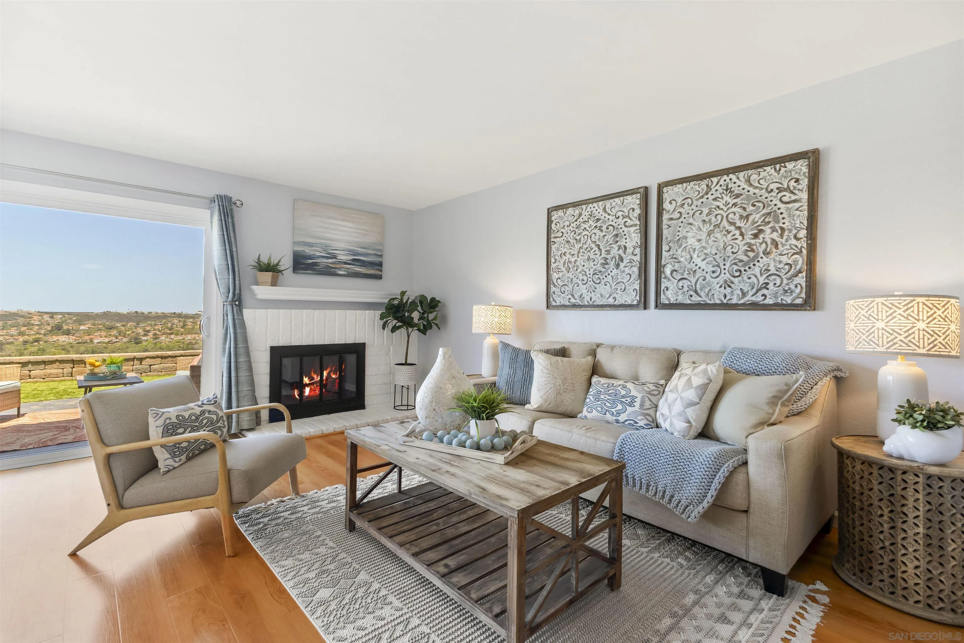 8834 Capcano Road San Diego, CA 92126 - Photo 7 of 55 Gallery Image 7