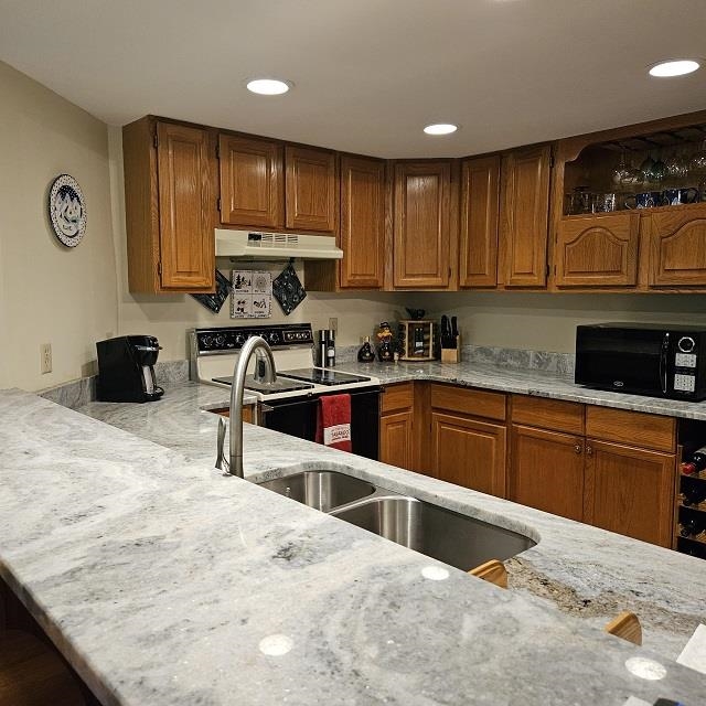 57 West Branch Road, Unit 14 Lincoln, NH 03251 - Photo 2 of 19