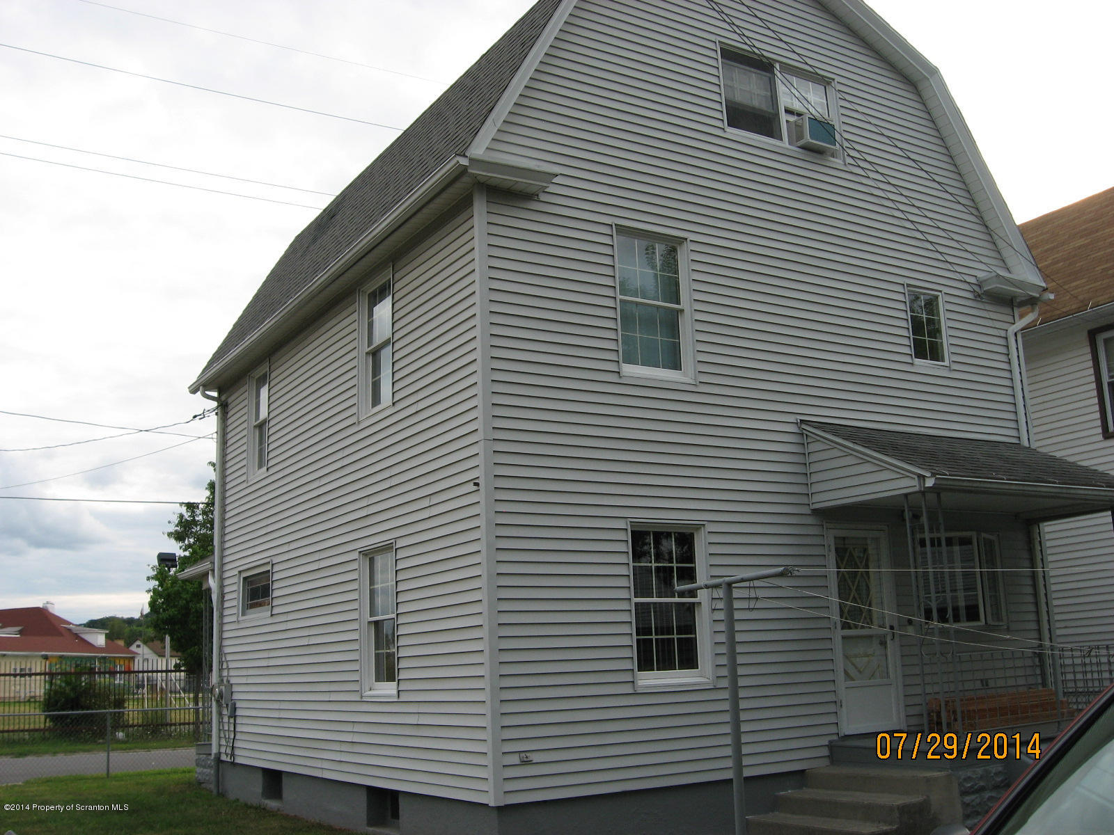 702 Foster Street Scranton, PA 18508 - Photo 3 of 14 Gallery Image 3
